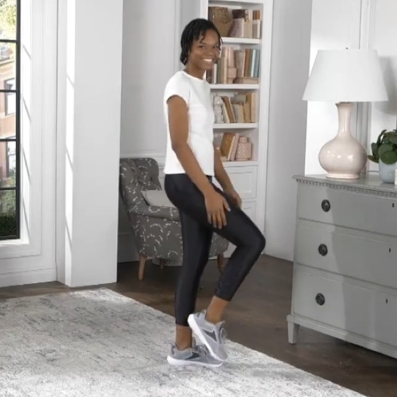 ZUDA Interlock Knit Leggings with Twist Trim Detail Medium - Picture 5 of 12